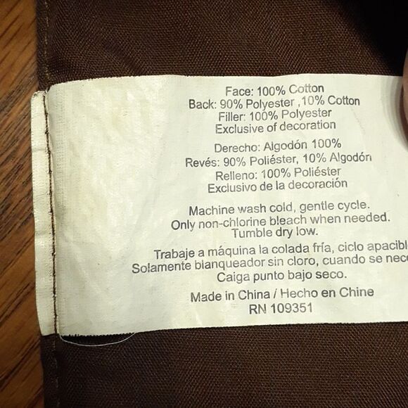 Pretty sunflower runner for your table to welcome Fall. - Picture 6 of 6